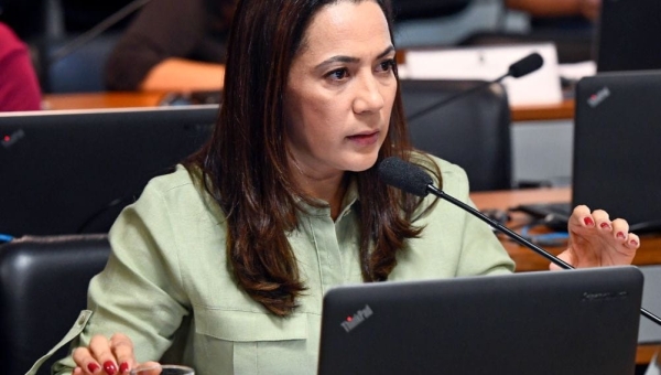 “Pelo reconhecimento às categorias, votei sim”, diz Mailza sobre aprovação da contagem de tempo de serviço na pandemia